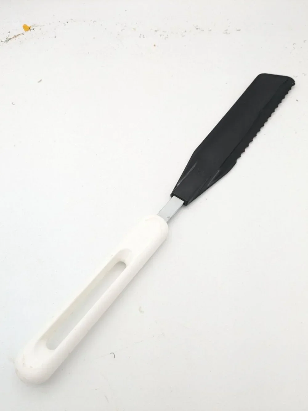 Bonny Icing Spatula Spreader Serrated Knife 13
